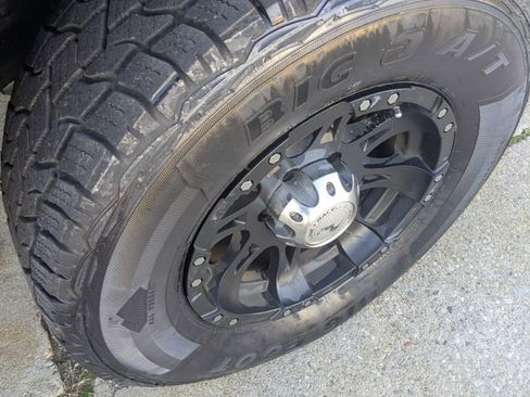 Used 2002 Toyota Tacoma w/ SR5 Package image 20