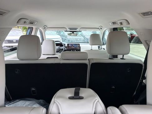 New 2026 Nissan Pathfinder SL AWD/4WD image 35
