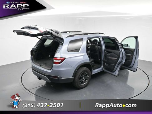 Used 2024 Honda Pilot TrailSport image 33