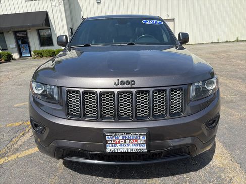 Used 2015 Jeep Grand Cherokee Altitude AWD/4WD image 2