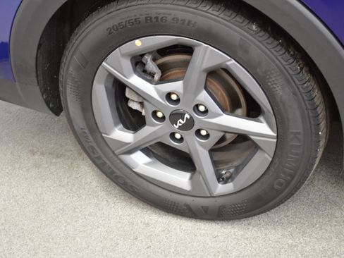 Used 2025 Kia K4 FWD image 35