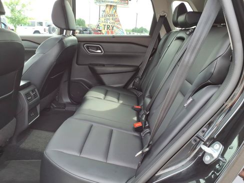 Used 2021 Nissan Rogue SV w/ Premium Package AWD/4WD image 13