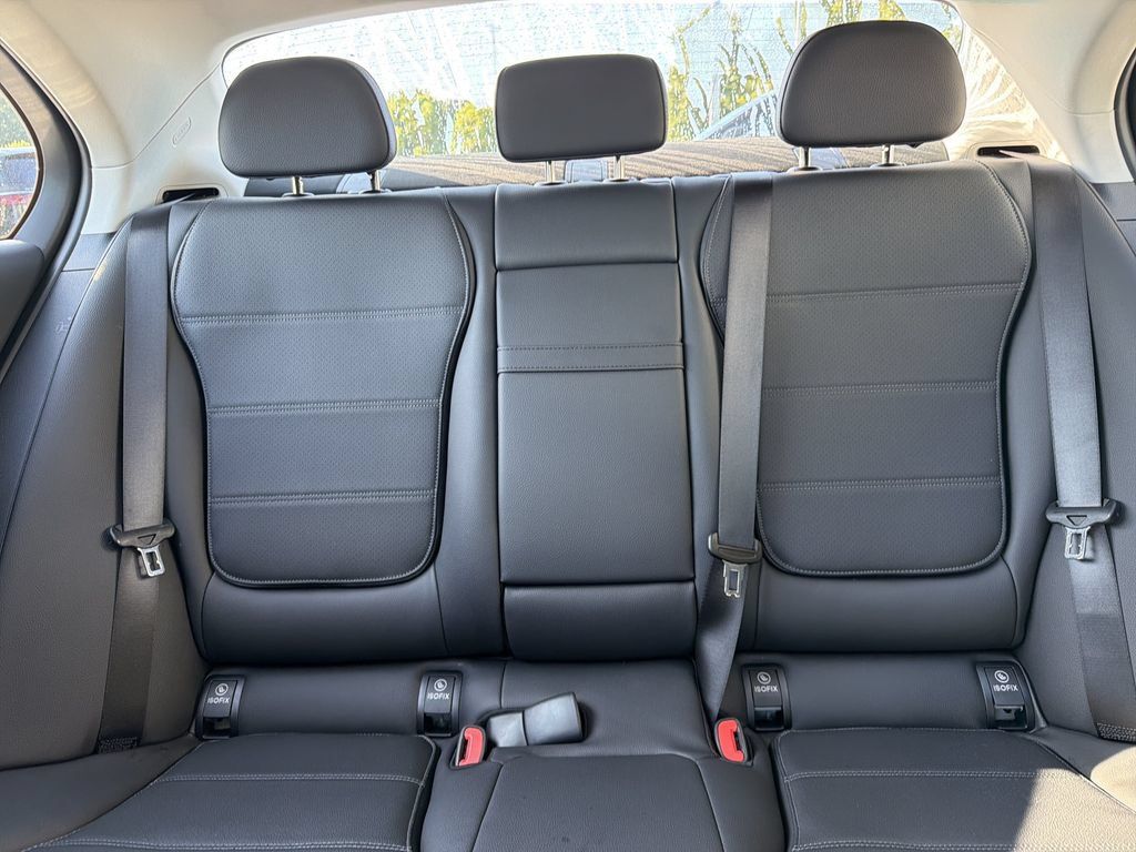 Certified 2026 Mercedes-Benz C 300 Sedan image 29