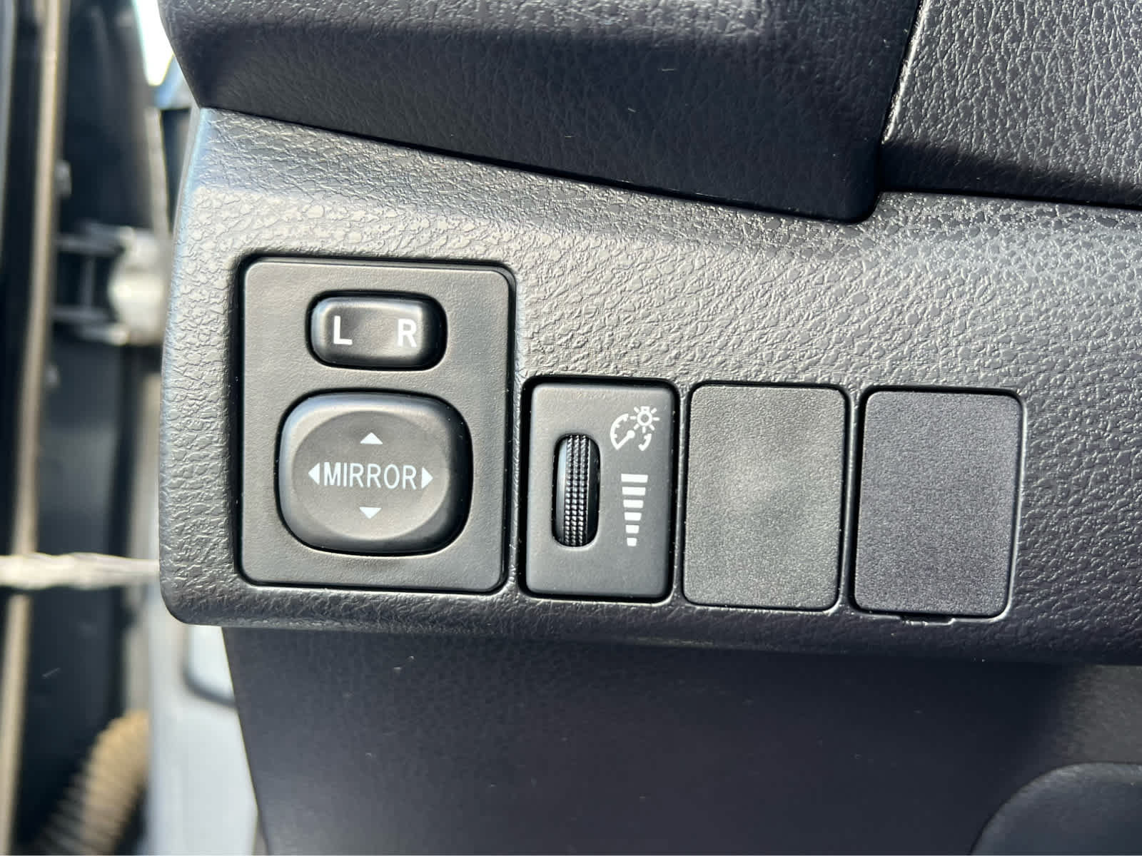 Used 2014 Toyota Corolla S FWD image 31