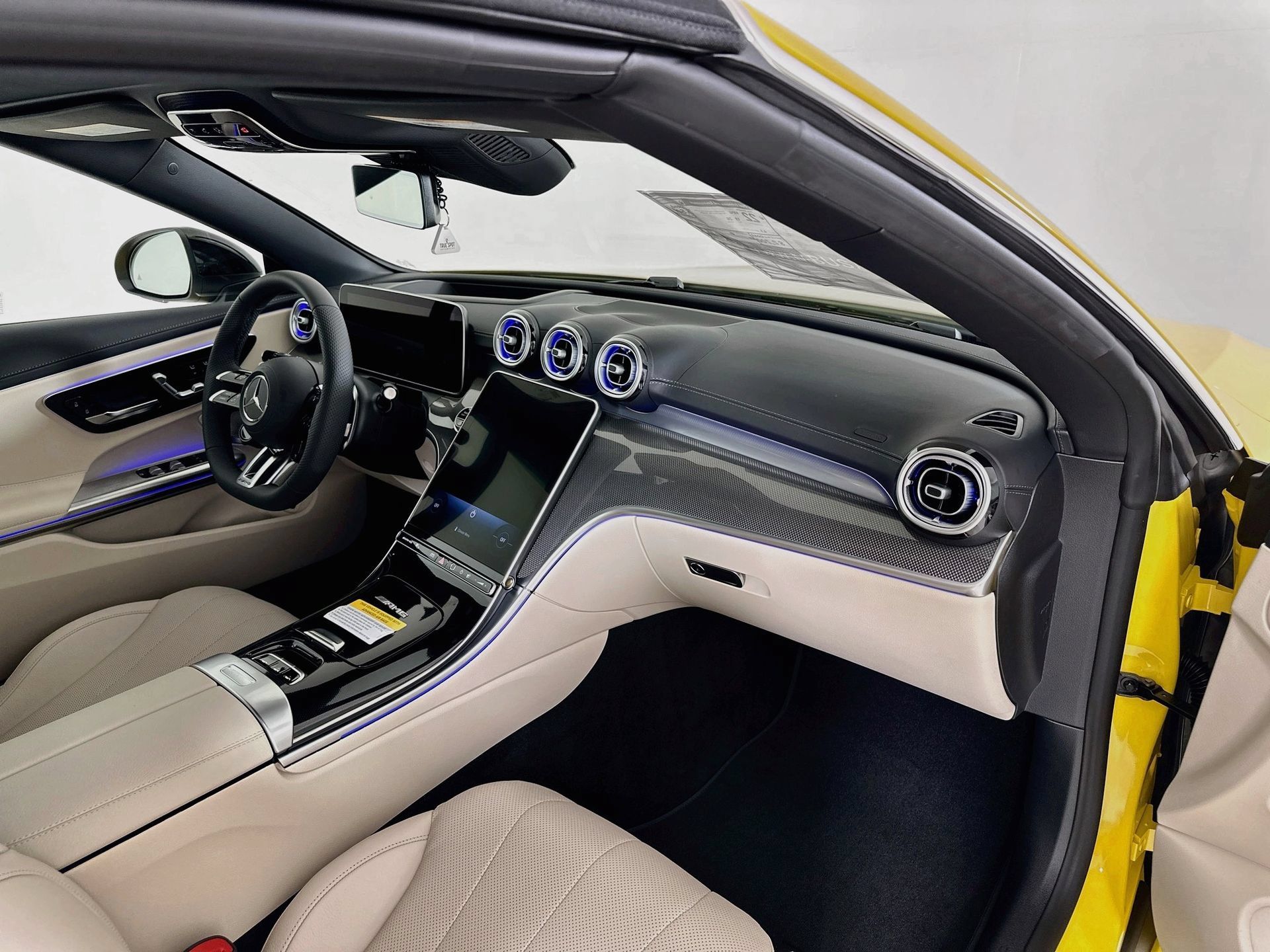 New 2027 Mercedes-Benz CLE 53 AMG 4MATIC Cabriolet image 32