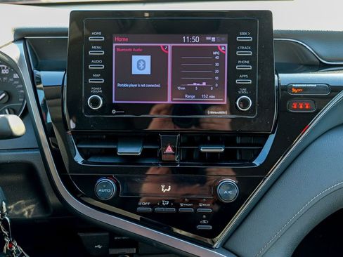 Used 2021 Toyota Camry SE image 46