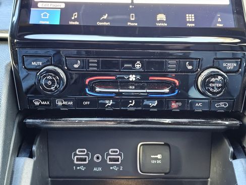 New 2025 Jeep Grand Cherokee Limited image 13