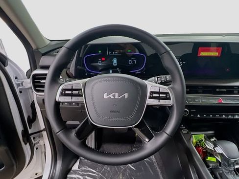 New 2025 Kia Telluride S image 11