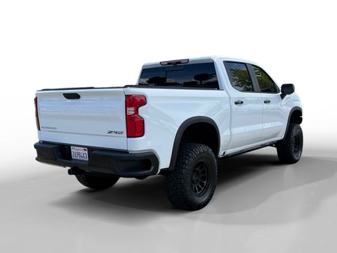 Used 2024 Chevrolet Silverado 1500 ZR2 w/ Technology Package AWD/4WD image 5