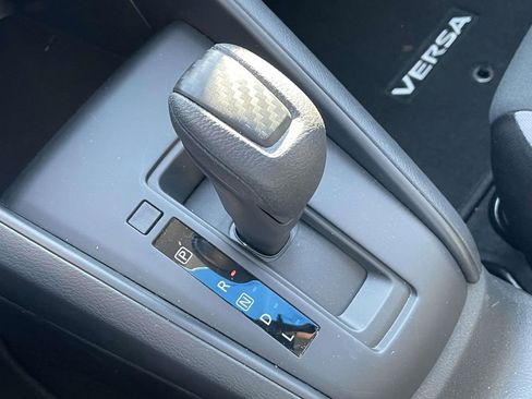 Used 2025 Nissan Versa S w/ Trunk Package image 30