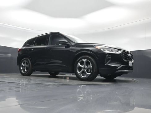 Used 2023 Ford Escape ST-Line w/ Tech Pack #1 FWD image 3
