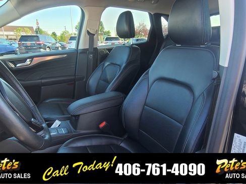 Used 2021 Ford Escape Titanium image 21