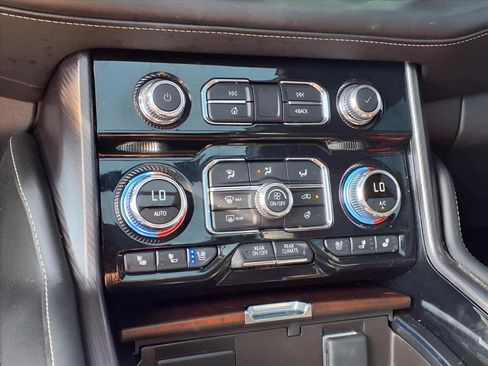 Used 2024 GMC Yukon Denali Ultimate image 24