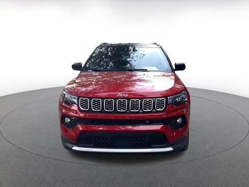 Used 2025 Jeep Compass Limited image 2