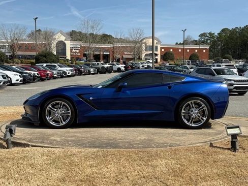 Used 2017 Chevrolet Corvette Stingray Coupe w/ 2LT Preferred Equipment Group image 4