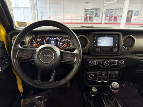 Used 2019 Jeep Wrangler Unlimited Sport S image 16