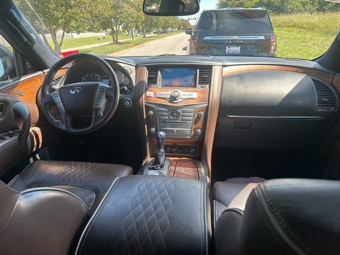 Used 2015 INFINITI QX80 Limited w/ All Season Package image 23