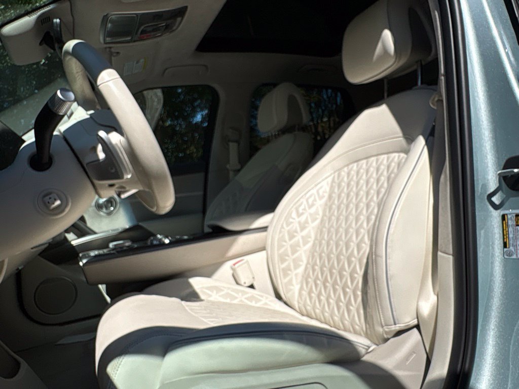 Used 2024 Genesis GV60 Performance AWD/4WD image 6