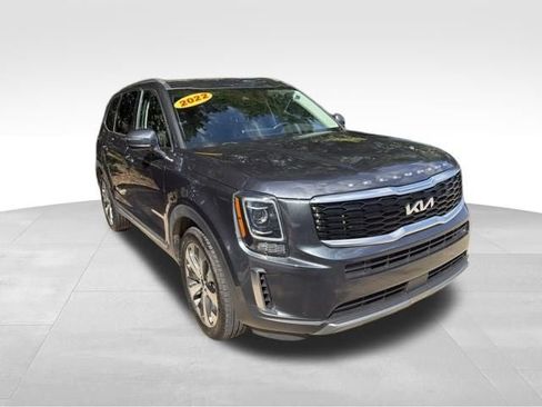 Used 2022 Kia Telluride S AWD/4WD image 3