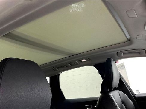 Used 2022 Volvo XC60 B5 Momentum w/ Advanced Package image 20