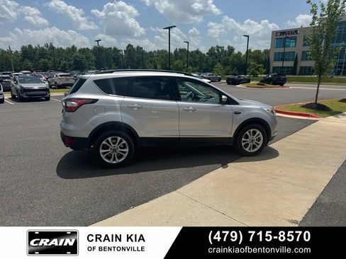 Used 2018 Ford Escape SE AWD/4WD image 13