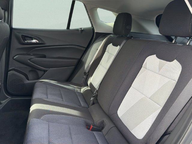 Certified 2024 Chevrolet Trax LS FWD image 16