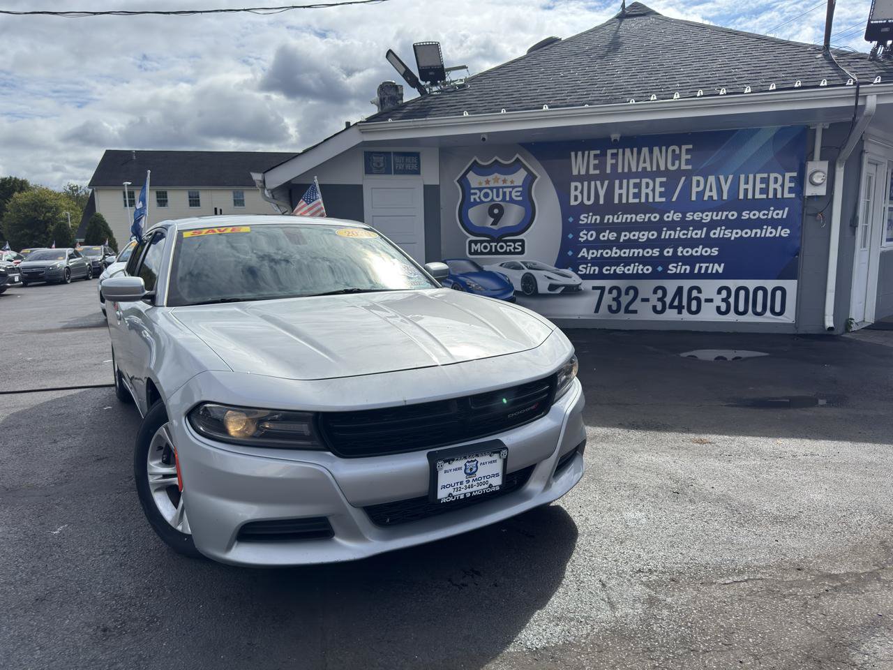 Used 2020 Dodge Charger SXT w/ Leather Interior Group RWD image 1