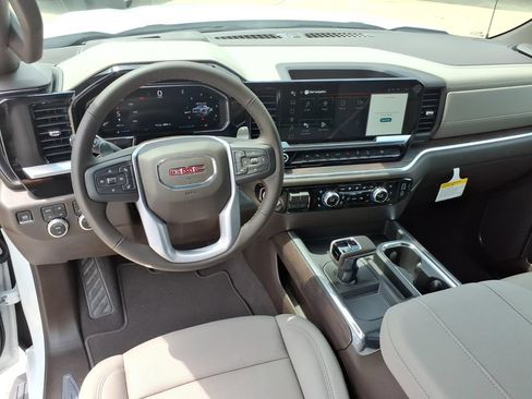 New 2026 GMC Sierra 1500 SLT w/ SLT Premium Plus Package AWD/4WD image 17