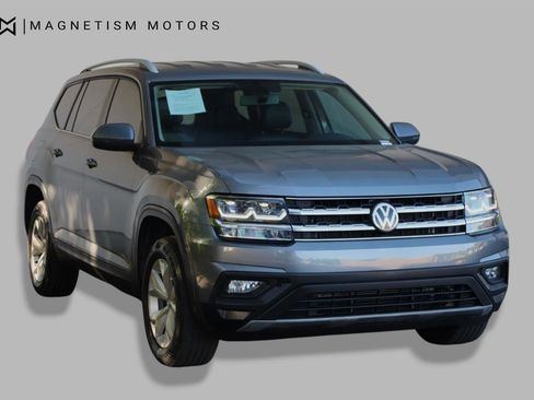 Used 2019 Volkswagen Atlas SE w/ Towing Package FWD image 4