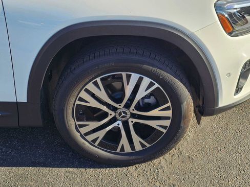 Used 2026 Mercedes-Benz GLB 250 image 9