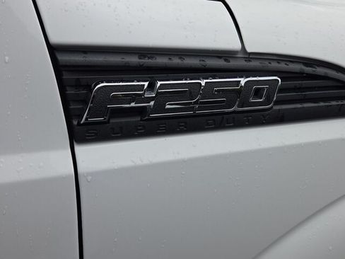 Used 2014 Ford F250 XL w/ Power Equipment Group RWD image 11