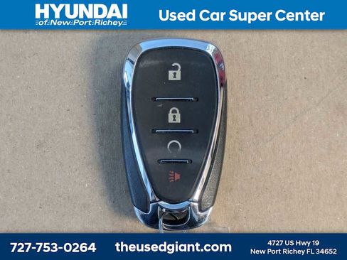 Used 2025 Chevrolet Trax LT FWD image 35
