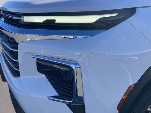 New 2026 Chevrolet Traverse LT w/ Sun and Wheel Package image 10