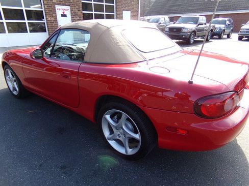 Used 2002 MAZDA MX-5 Miata LS image 67