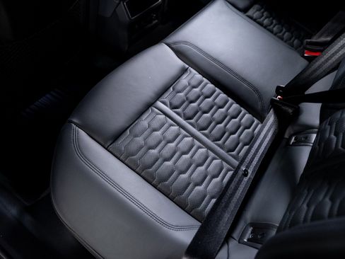 Used 2023 Audi RS 6 image 38