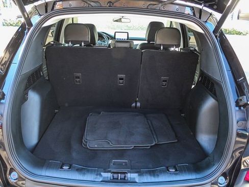 Used 2022 Ford Escape SEL image 37