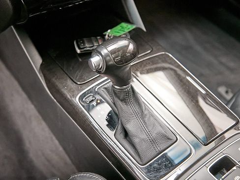 Used 2015 Kia Cadenza Premium w/ Technology Package image 18