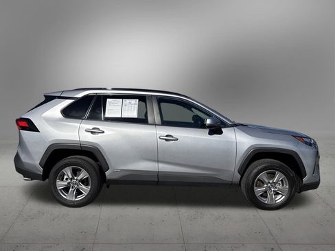 Used 2024 Toyota RAV4 XLE image 5