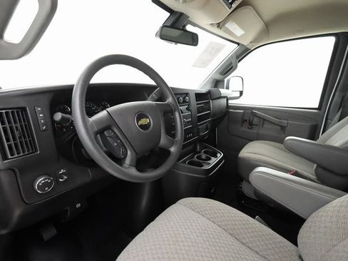 Used 2024 Chevrolet Express 3500 LT w/ LT Preferred Equipment Group image 8