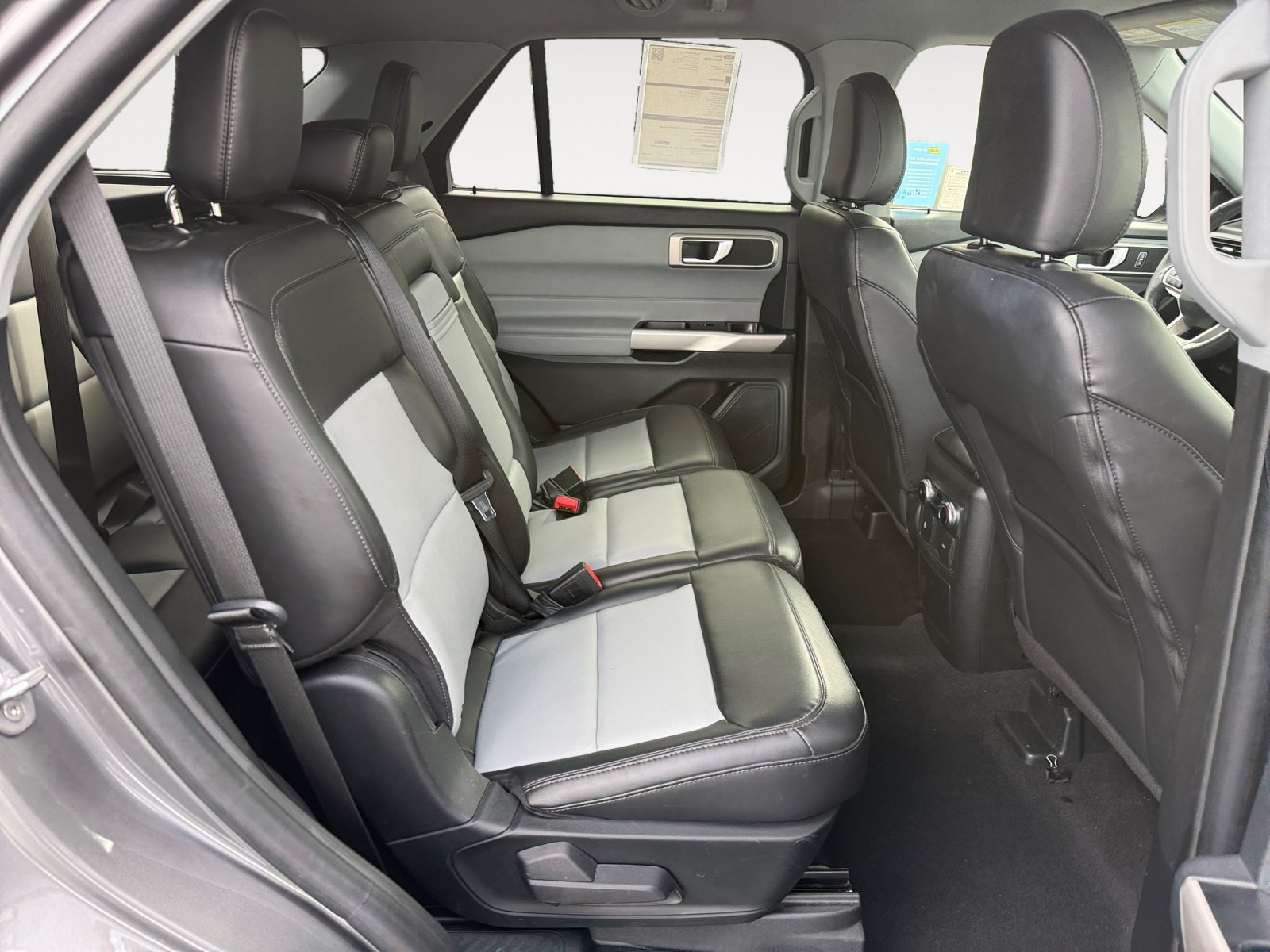 Certified 2023 Ford Explorer XLT w/ Equipment Group 202A RWD image 19