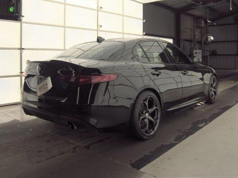 Used 2018 Alfa Romeo Giulia Ti w/ Nero Edizione image 3