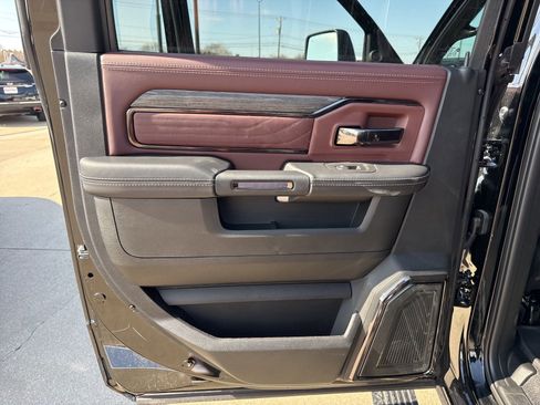 New 2026 RAM 2500 Limited image 18