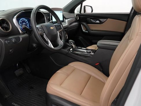 Used 2025 Chevrolet Blazer Premier w/ Driver Confidence II Package AWD/4WD image 6