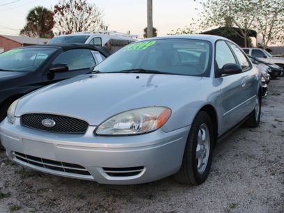 Used 2005 Ford Taurus SE