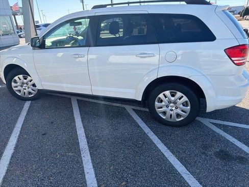 Used 2018 Dodge Journey SE image 6