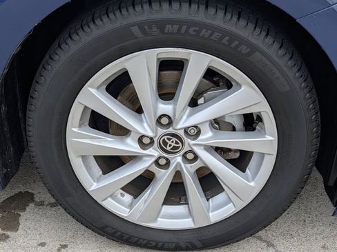 Used 2023 Toyota Camry LE FWD image 11