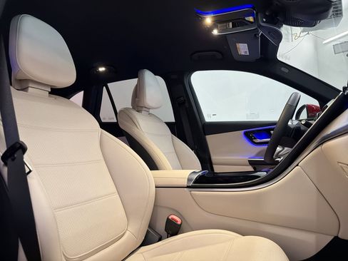 Certified 2026 Mercedes-Benz GLC 300 4MATIC image 29