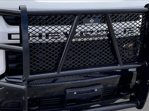 Used 2022 Chevrolet Silverado 2500 Custom w/ Custom Value Package AWD/4WD image 28