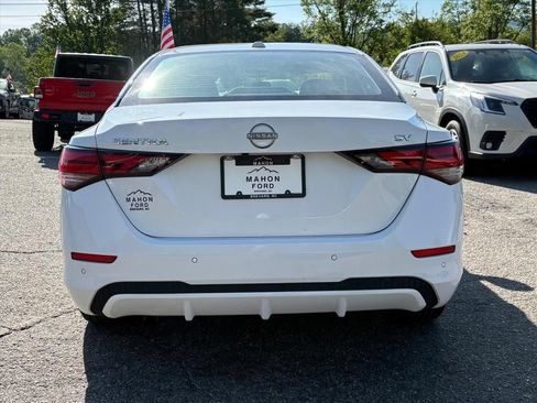 Used 2024 Nissan Sentra SV FWD image 5