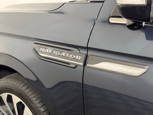 Certified 2022 Lincoln Navigator Reserve image 13